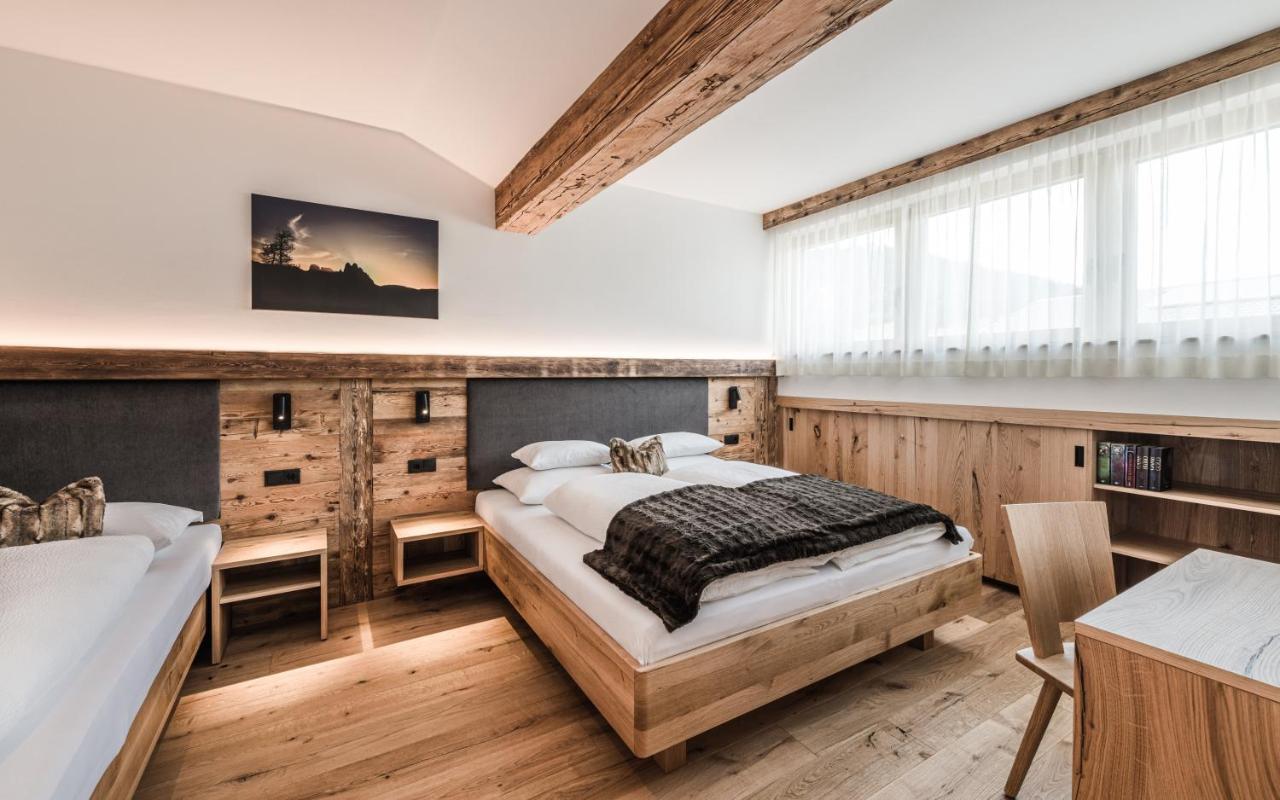 Biohof Untergroeber Apartman Braies  Kültér fotó